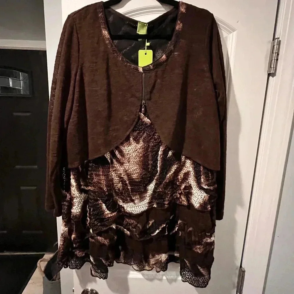 ~Adam Jacobs~ Top - XL